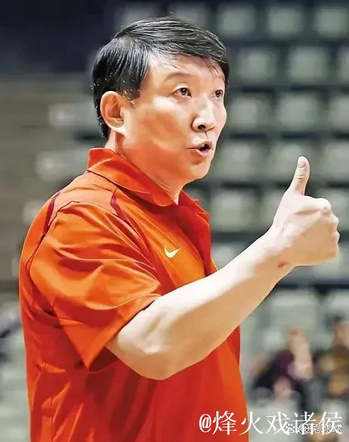 “别看我腿短,气场照样两米八!——西高地守门员的自豪” “别看我腿短,气场照样两米八!——西高地守门员的自豪”